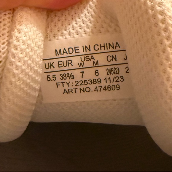 Salomon Sneakers - Picture 5 of 5